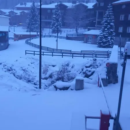 Centre De Station Avec Parking Allos